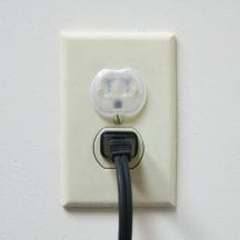 mommys helper outlet plug in use